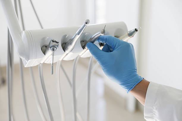 Professional Tooth Extraction technician working in Pauls Valley, OK
